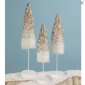 New- Bethany Lowe Platinum Glitter Flocked Bottle Brush Trees Set of 3
